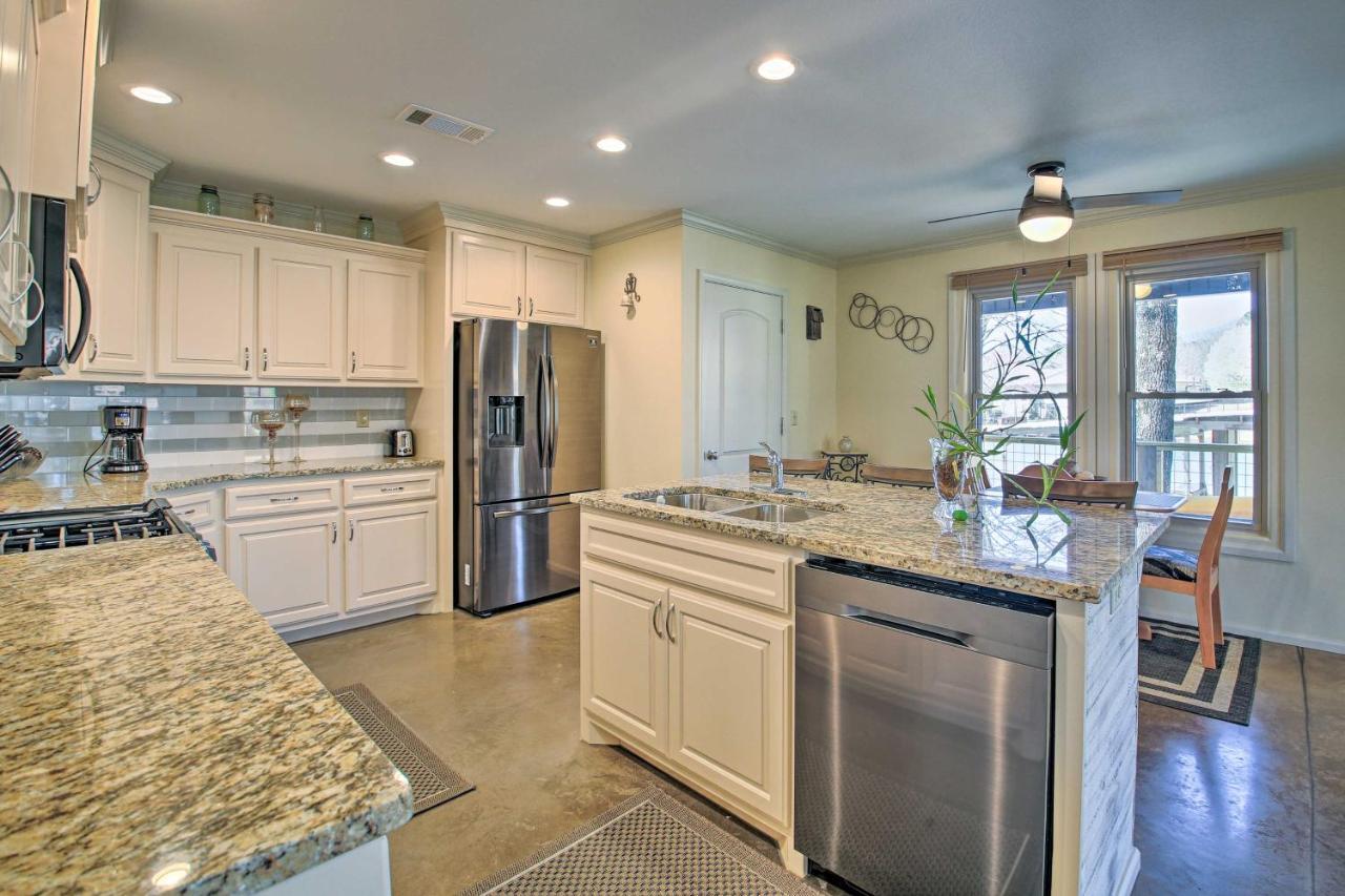 Waterfront Hot Springs Home With Kayaks And Boat Slip! Luaran gambar
