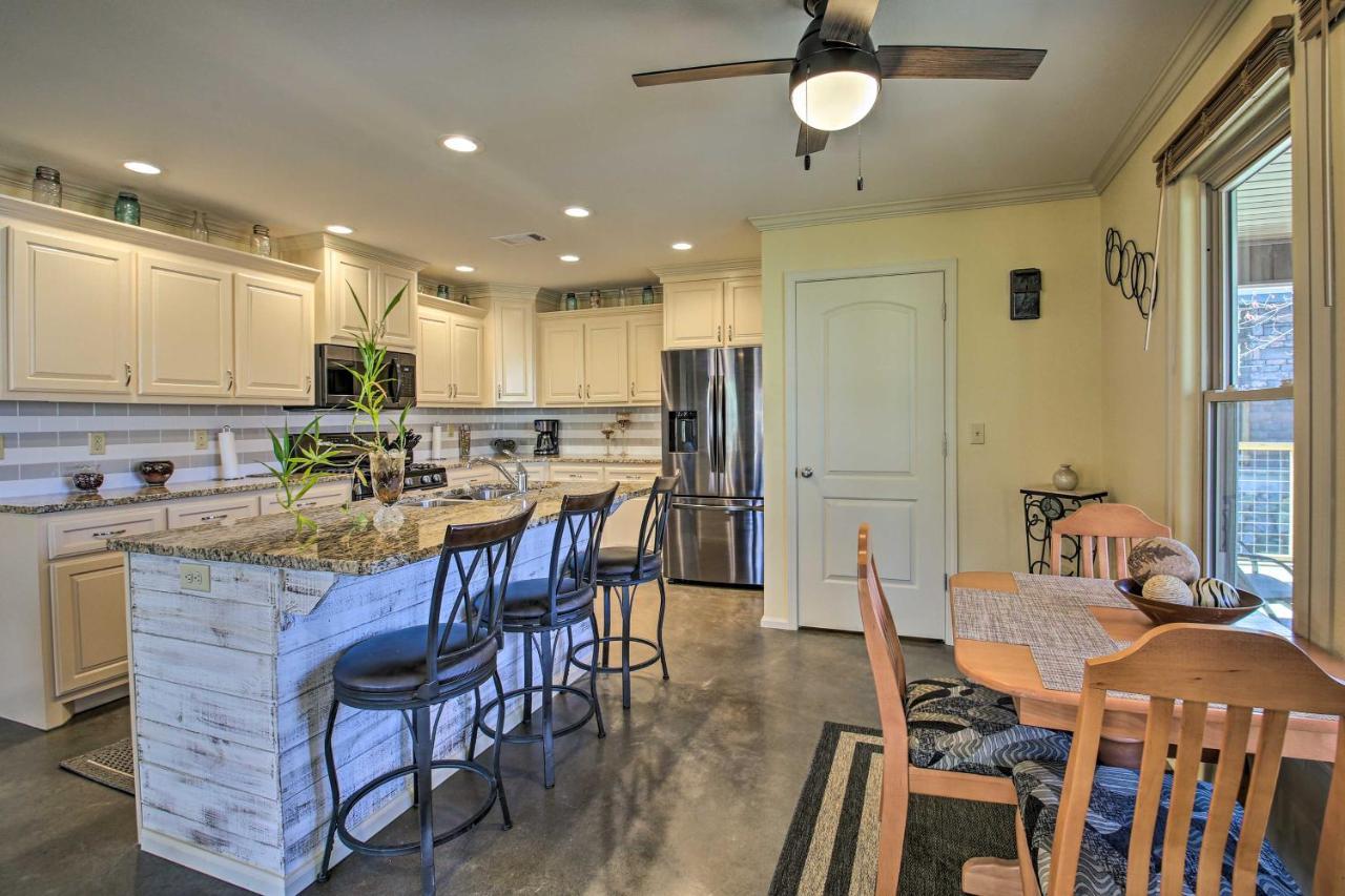 Waterfront Hot Springs Home With Kayaks And Boat Slip! Luaran gambar